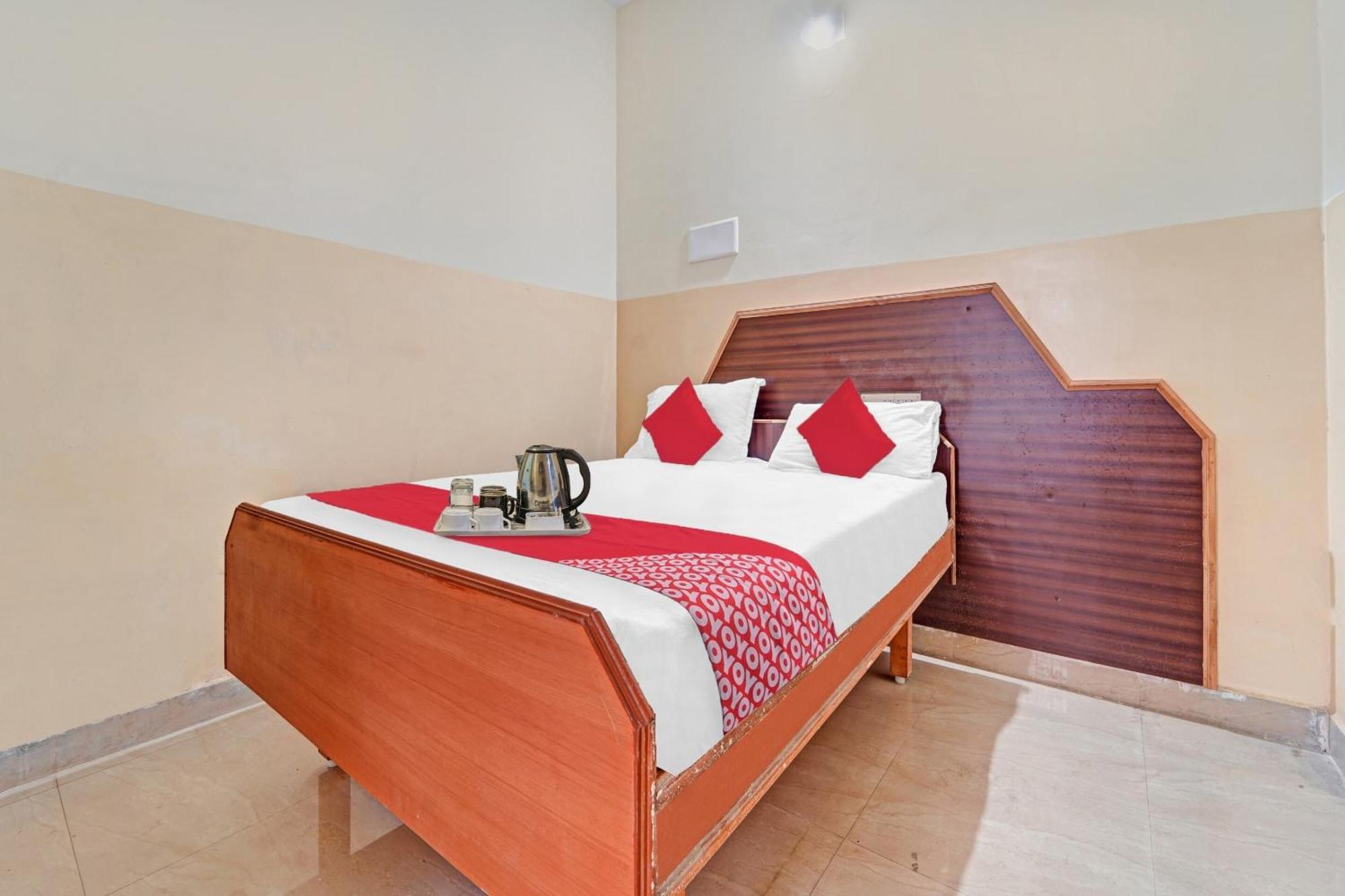 Hotel O City Lodge Ероде Екстериор снимка