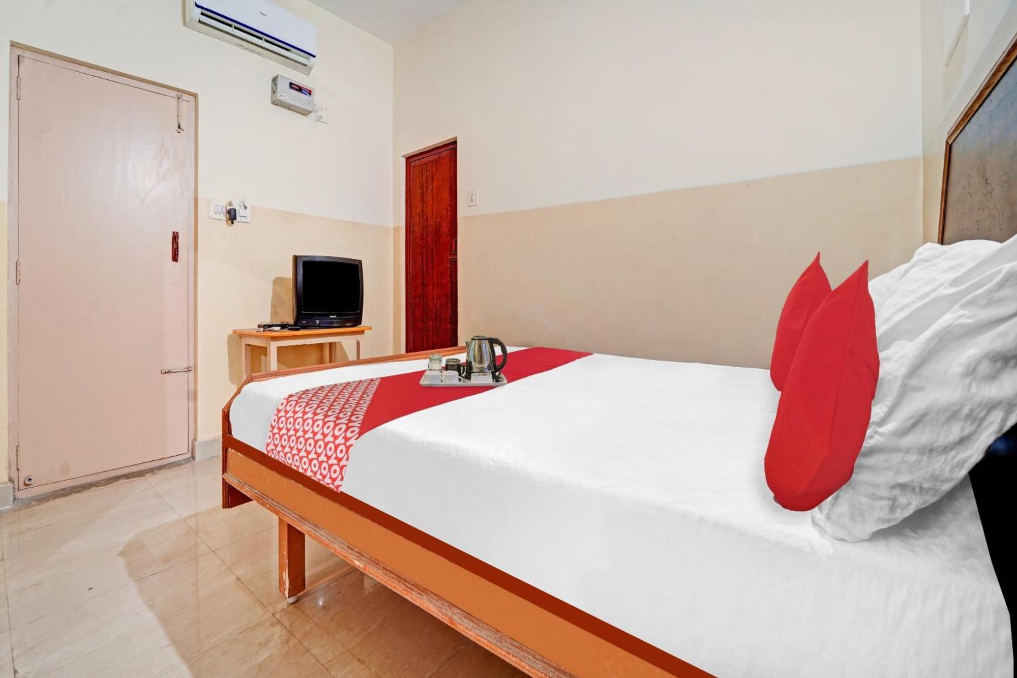 Hotel O City Lodge Ероде Екстериор снимка
